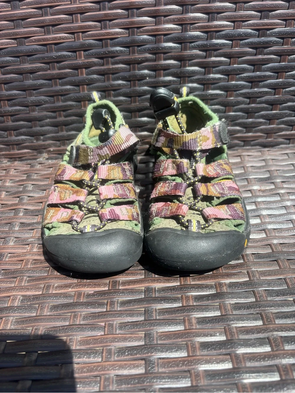 Keen Kids Newport 2 Green & Pink Camo Toddler Waterproof Sandals size 8c